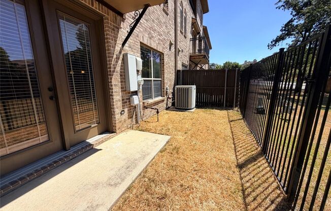 2 beds, 2.5 baths, $2,575