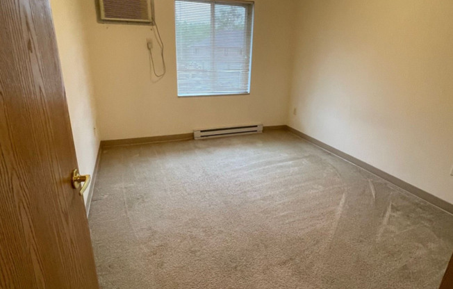 3 beds, 2 baths, 1,200 sqft, $1,400, Unit TE218X-242