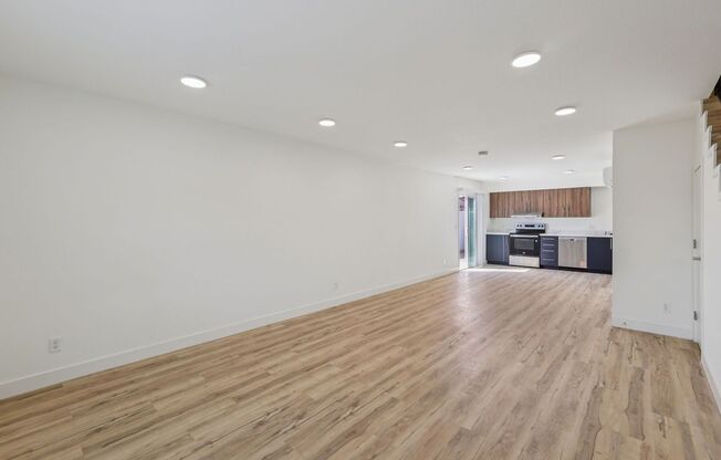2 beds, 1.5 baths, 1,215 sqft, $3,840, Unit 601