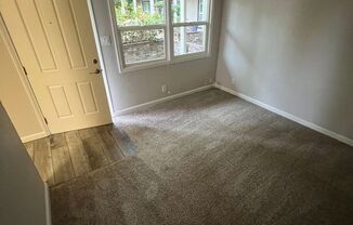 012 - 370 N Fair Oaks Ave