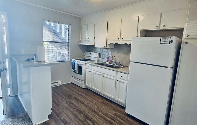 1 bed, 1 bath, 576 sqft, $765, Unit 3635-G