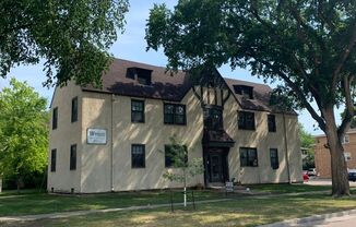 Winchester Manor
