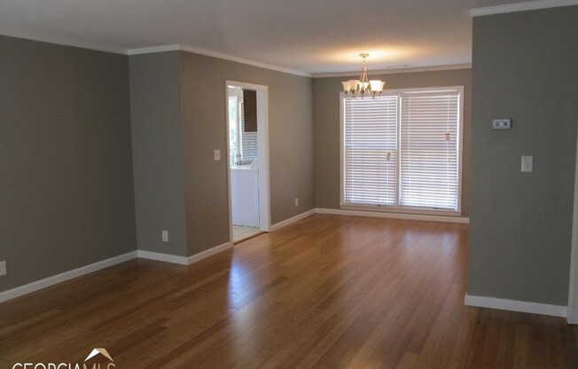 803 RDG ST