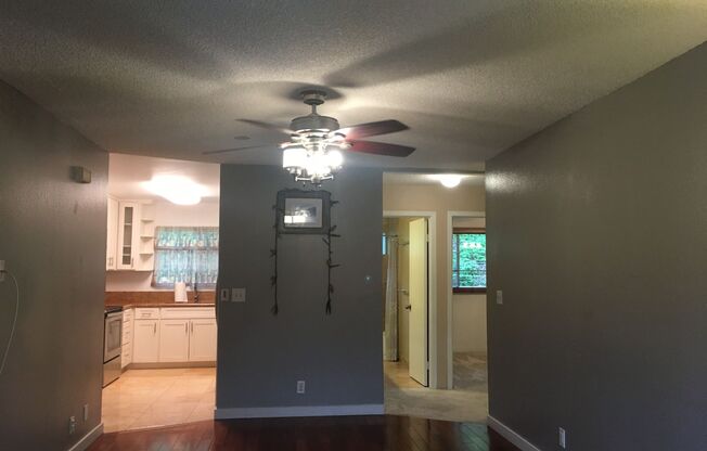 Healani Gardens-2 bed, 2 bath, 2 parking!