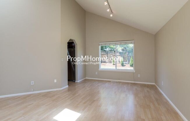 Charming Three Bedroom Home in West Beaverton w/ a Beautiful Backyard!