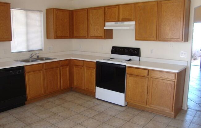 2 bed 2 bath home in Phoenix!