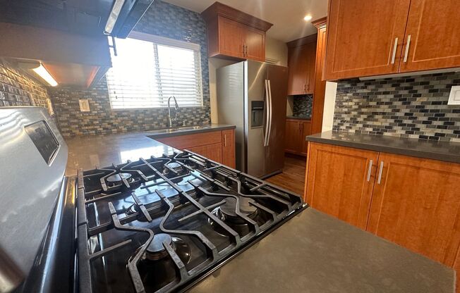 1 bed, 1 bath, 450 sqft, $2,395, Unit 4977