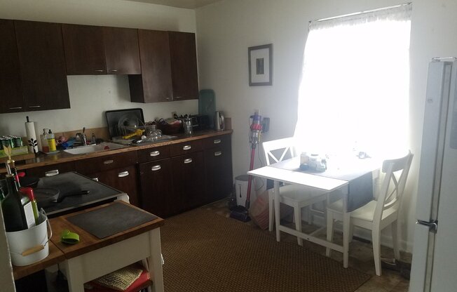 1 bed, 1 bath, 720 sqft, $1,200