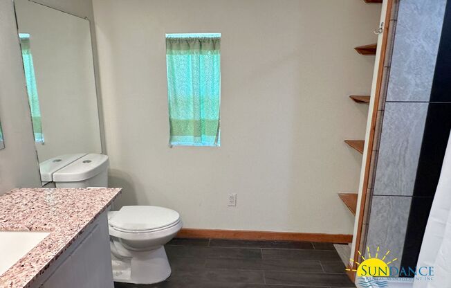 Quaint Mobile Home in Navarre!