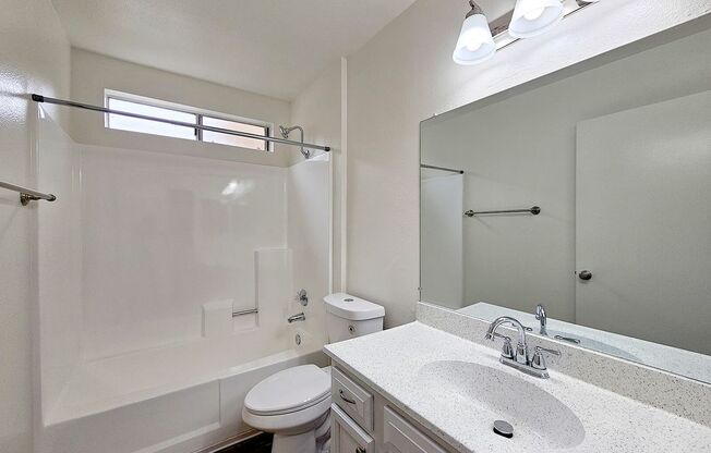 2 beds, 2 baths, 970 sqft, $2,395, Unit 087