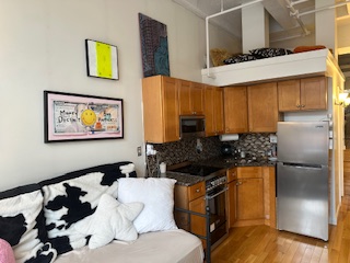 1 bed, 1 bath, $2,700, Unit 332