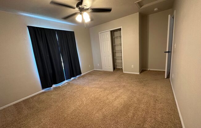 Beautiful 3 Bed 2.5 Bath Townhouse in NW Fort Collins!