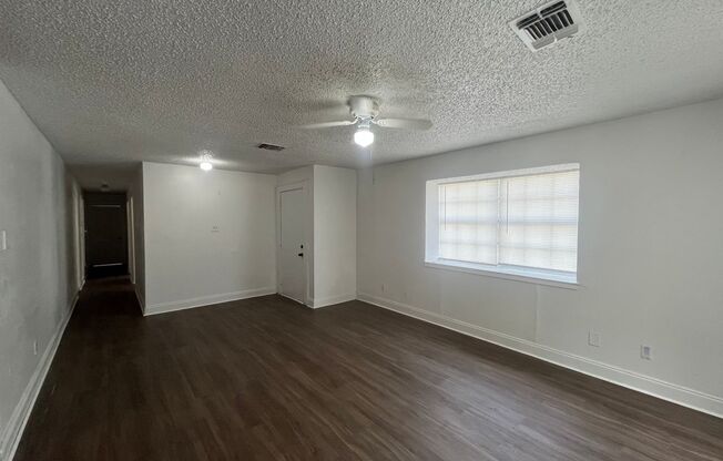 401 Riverdale Dr, San Antonio, TX. 78228
