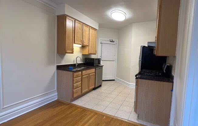2 beds, 1 bath, 815 sqft, $1,895, Unit 509-1