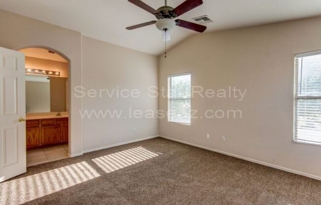 1710 N 105 DR