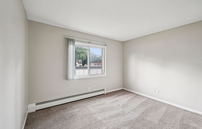 2 beds, 1 bath, 950 sqft, $1,435, Unit 1829-306