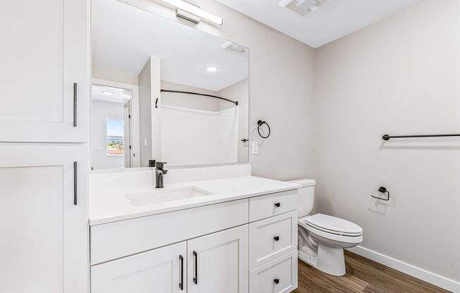 2 beds, 2 baths, 1,132 sqft, $2,000, Unit 3-300