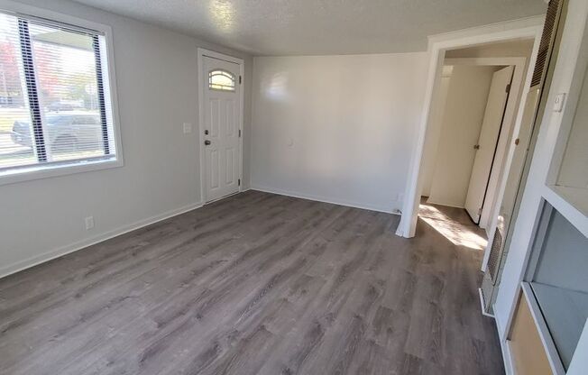 2 beds, 1 bath, 650 sqft, $1,495