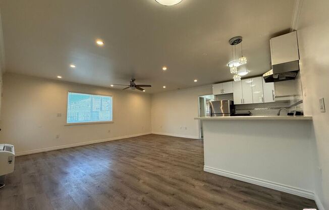 2 beds, 1 bath, 900 sqft, $2,495, Unit 1