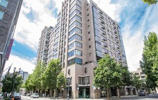 Elizabeth Tower Condo in the Pearl