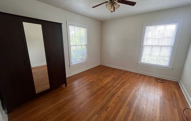 3 beds, 1 bath, $2,800