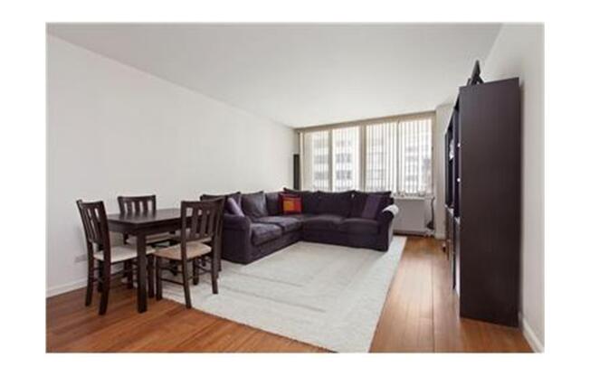 220 E 65 ST