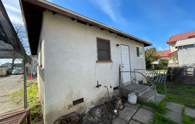 330 S. 8th Street