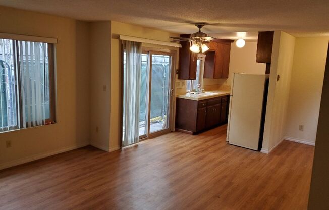 **4329 Illinois Street