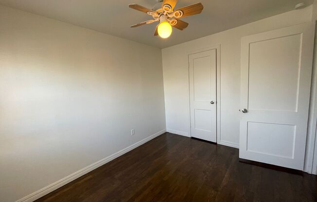 2 beds, 1 bath, $875