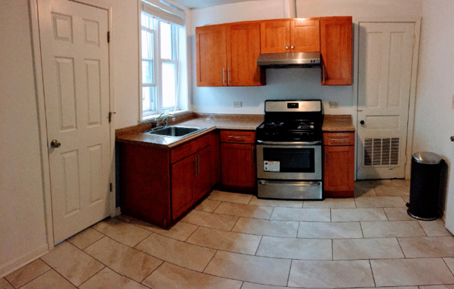 254 W 31st St 3