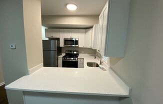 3 beds, 1 bath, $2,095, Unit 3644 - #1R