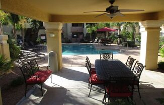 **GREAT 2 BEDROOM/2 BATHROOM CONDO IN THE HEART OF SCOTTSDALE (SCOTTSDALE RD & SHEA BLVD)**