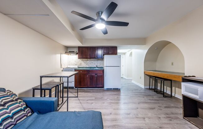 1 bed, 1 bath, 526 sqft, $1,450, Unit #1B