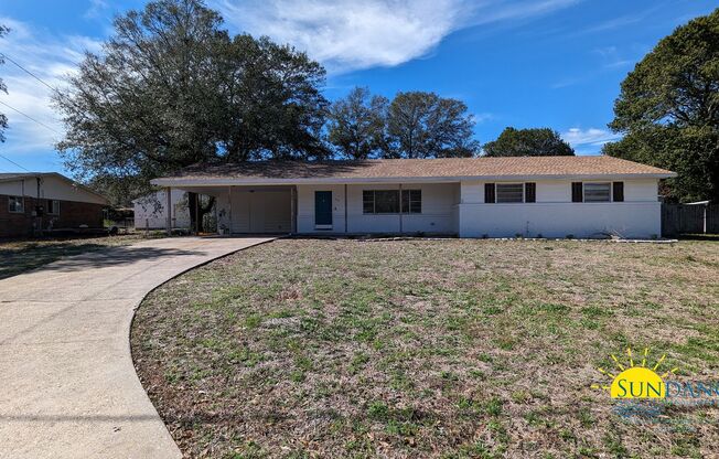 Expansive 3 bedroom 3 bath floor plan located in Family Friendly Neighborhood!
