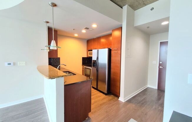 1 bed, 1 bath, $1,950, Unit # 1017