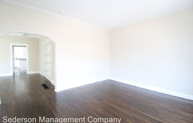 307 W 38TH STREET