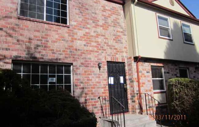 Spacious Sparks 3 Bedroom Townhome