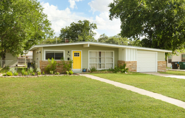 514 BRIGHTWOOD PL