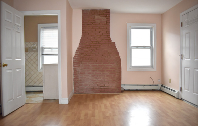 61 Hope St