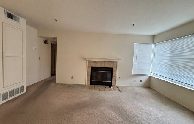 1219 CAMERON LN