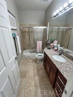 3 beds, 3 baths, 1,300 sqft, $3,700, Unit 70