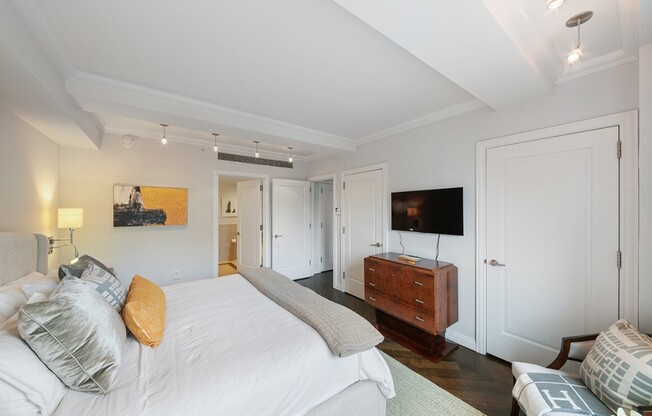 1 bed, 2.5 baths, 1,132 sqft, $16,500, Unit 407
