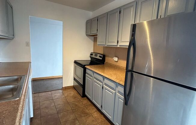2 beds, 1 bath, 1,200 sqft, $2,800, Unit 418-0605