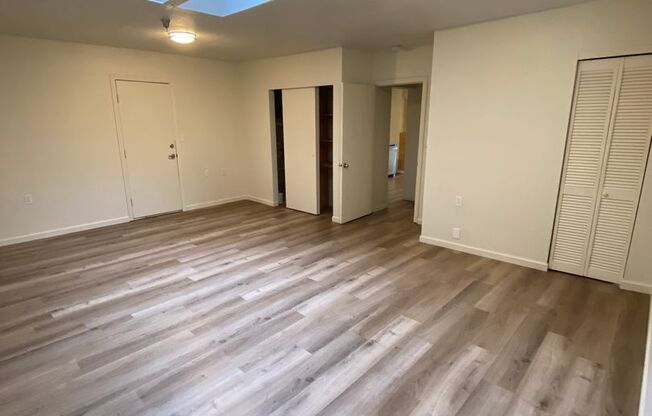 2 beds, 1 bath, 1,125 sqft, $1,500, Unit Unit 5