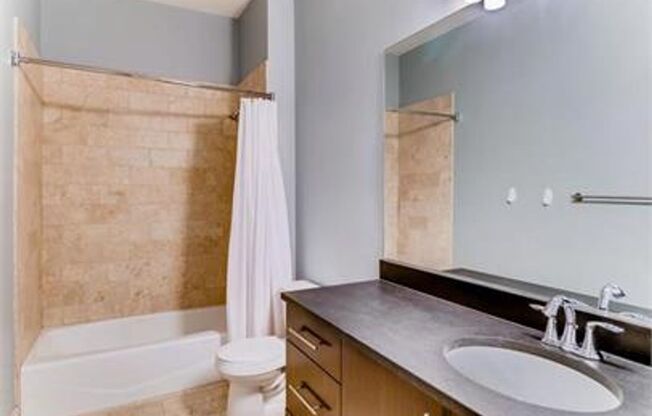 2 beds, 2 baths, $2,695, Unit Unit 202