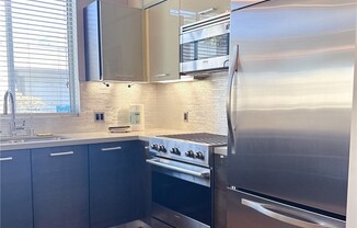 3 beds, 2.5 baths, 1,870 sqft, $4,980, Unit 402