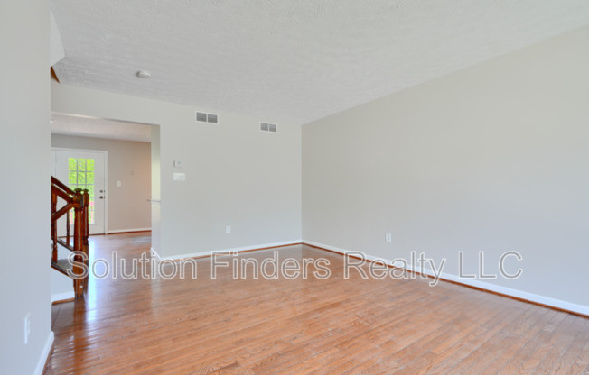 3419 CLAIRBORNE WAY