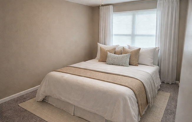 2 beds, 1.5 baths, 1,155 sqft, $1,300, Unit 9321T