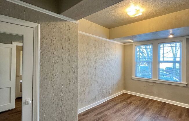 2 beds, 1 bath, $1,645, Unit 001