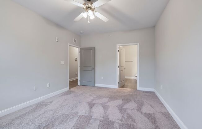 3 beds, 2 baths, 1,392 sqft, $2,200, Unit 1561-2302